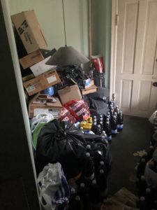 I dag vil jeg give et tip videre, som jeg havde stor gavn af, da min tante døde her i efteråret. Vi havde brug for hjælp til rydning af hendes dødsbo